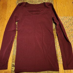 Lululemon "Reveal" burgundy long sleeve